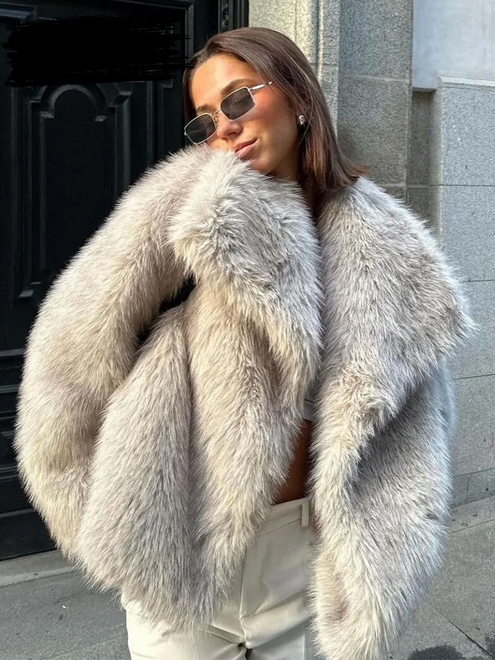 Paris | Elegant Faux-Fur Jacket